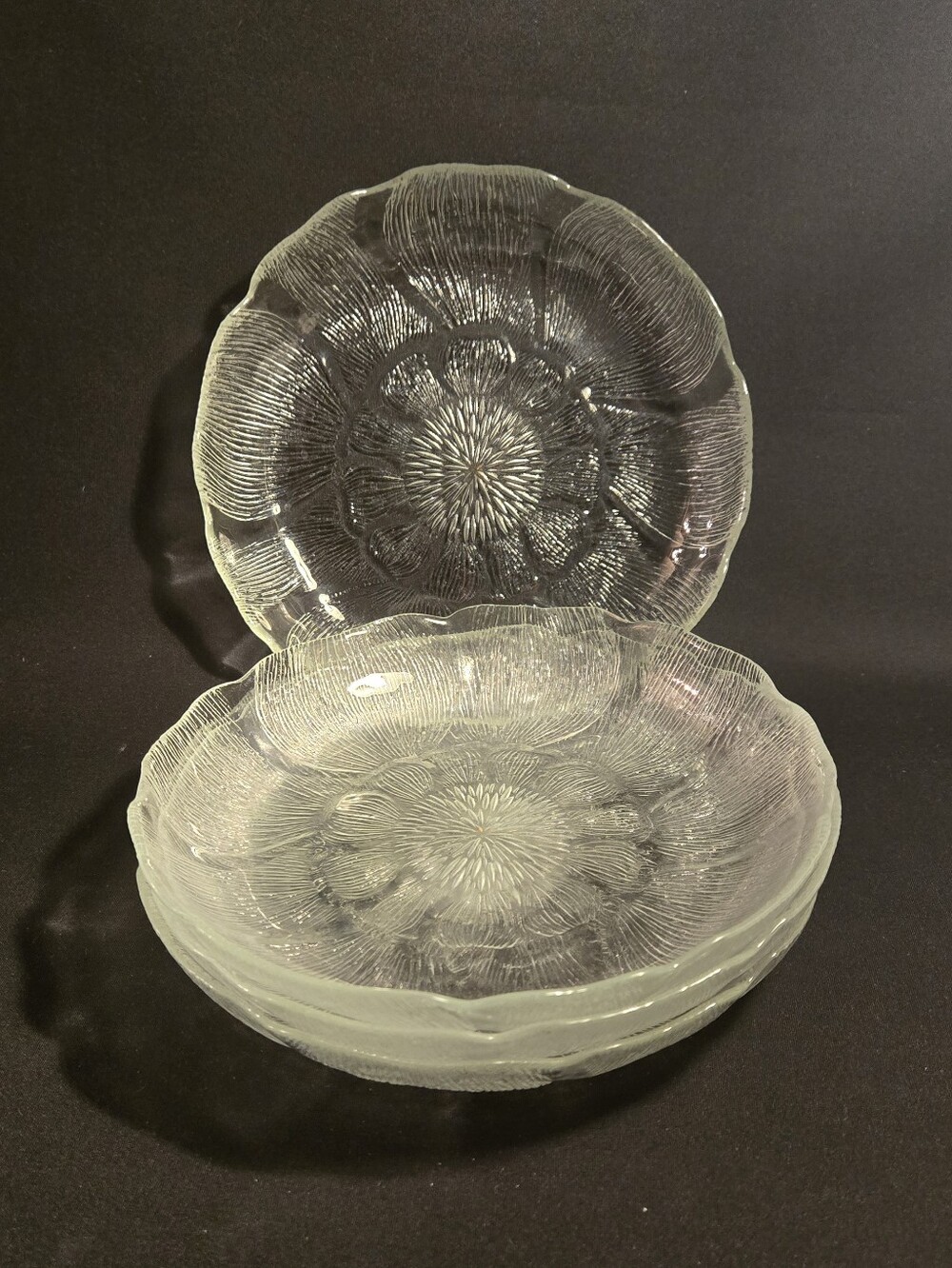 Vintage Set Of 4 Fleur By Arcoroc France 8" Coupe Soup Bowls.